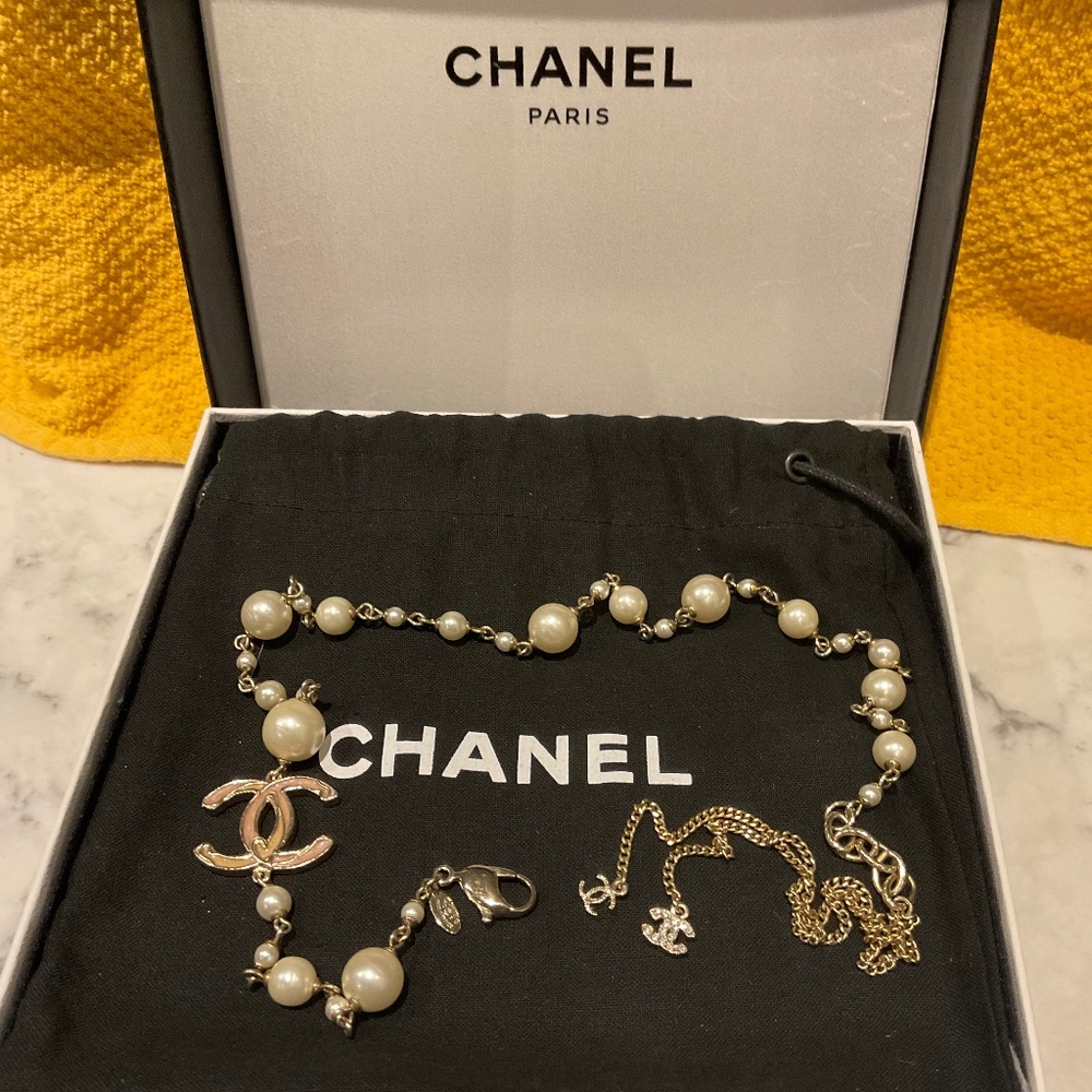 Chanel pearl 18” necklace